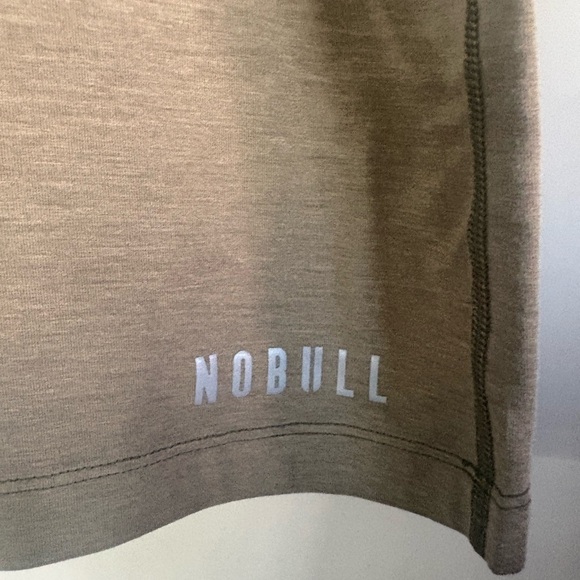 Nobull t-shirt - Picture 2 of 8